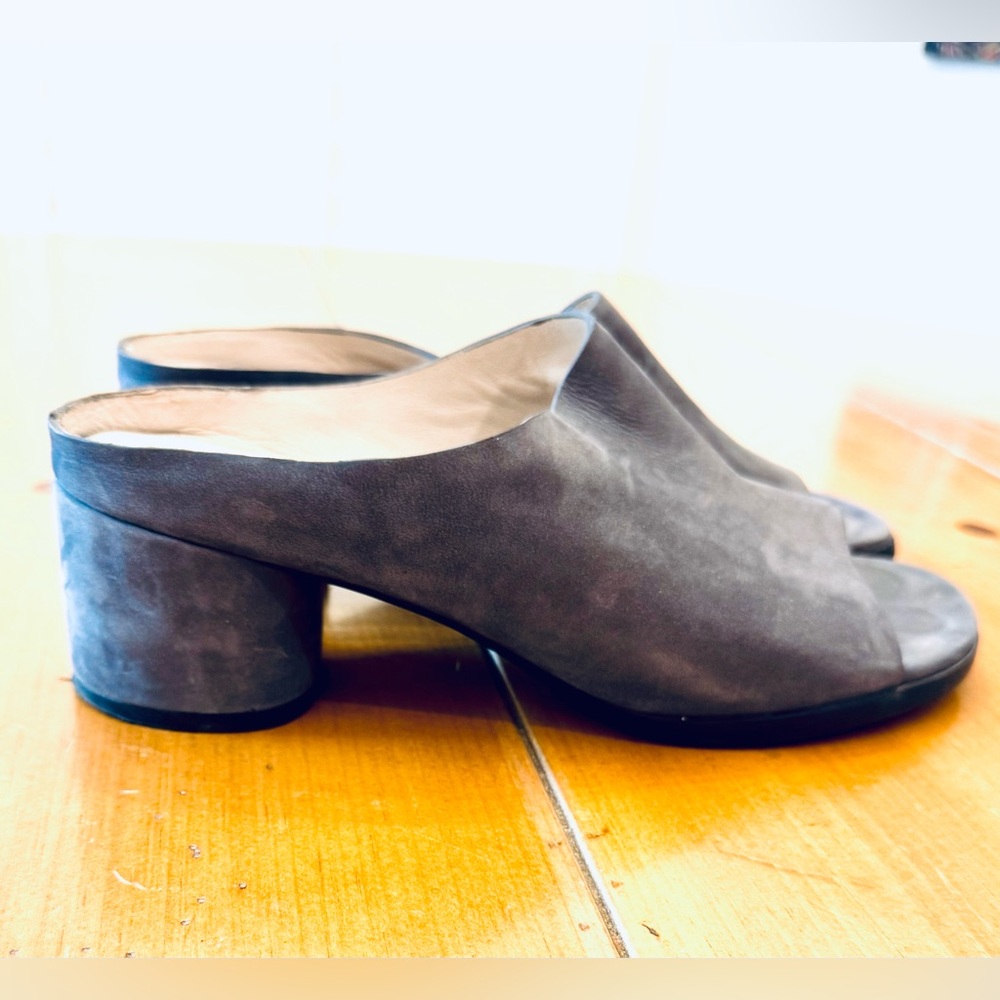 Like New Ecco Charcoal Mules